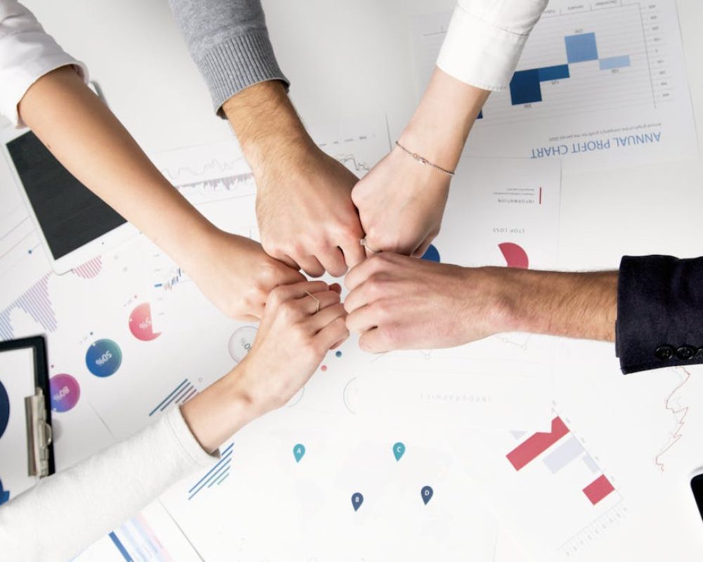 pexels-artempodrez-5716037